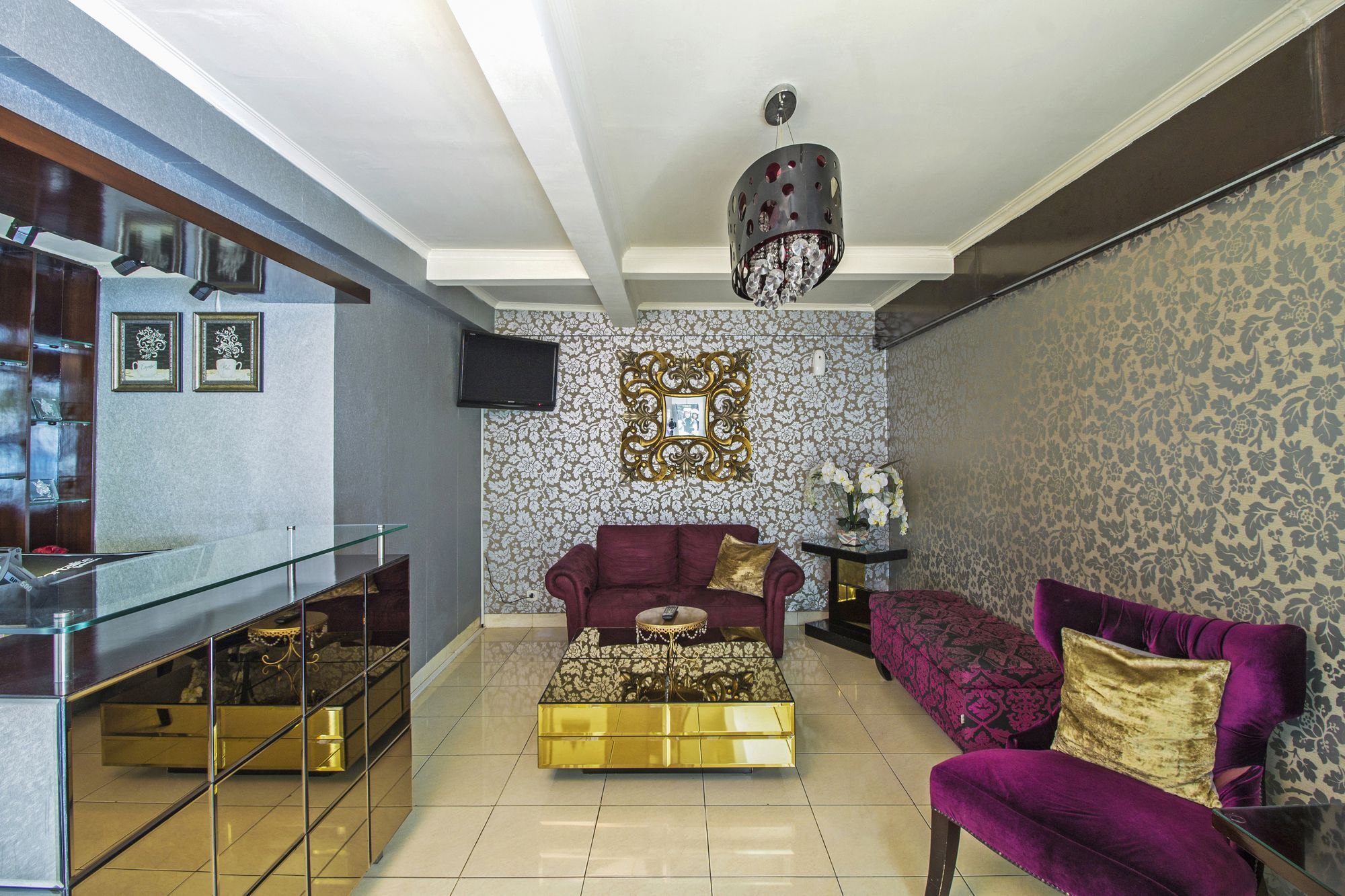 Reddoorz Plus @ Karet Setiabudi Jakarta Exteriér fotografie